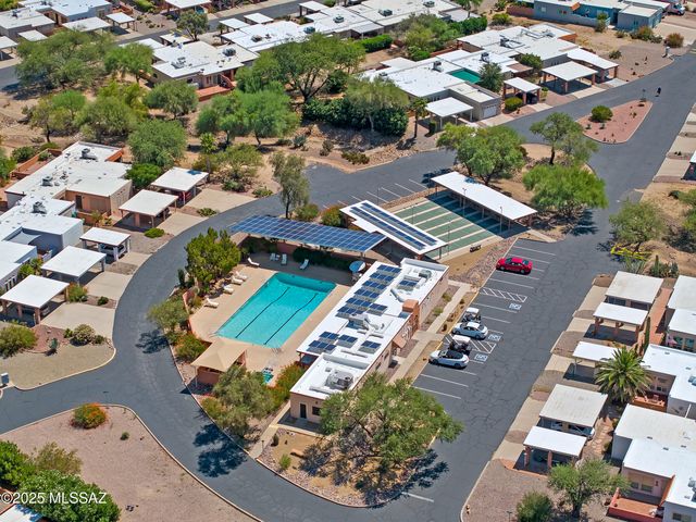 6 W Calle Del Chancero, Green Valley, AZ 85614