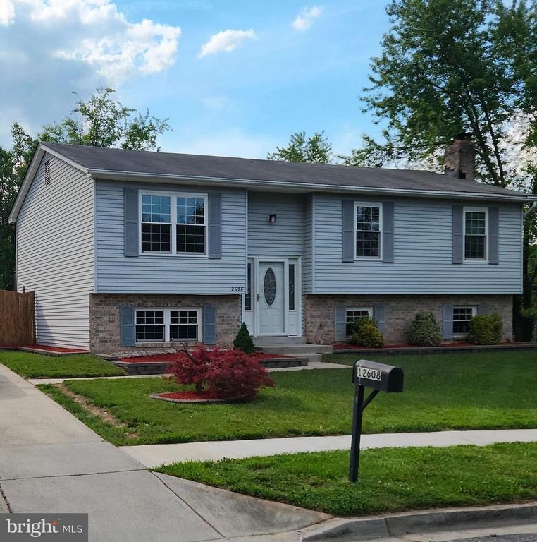 Image 1 of property listing at 12608 HILLMEADE STATION DR, Bowie, MD 20720