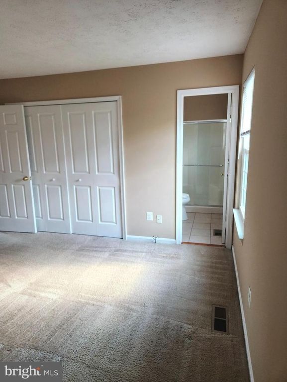 Image 17 of property listing at 12608 HILLMEADE STATION DR, Bowie, MD 20720
