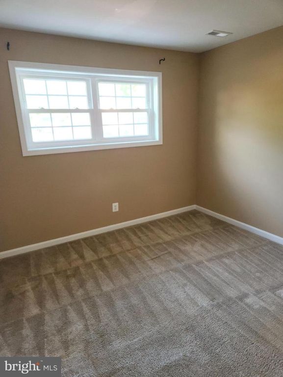 Image 27 of property listing at 12608 HILLMEADE STATION DR, Bowie, MD 20720
