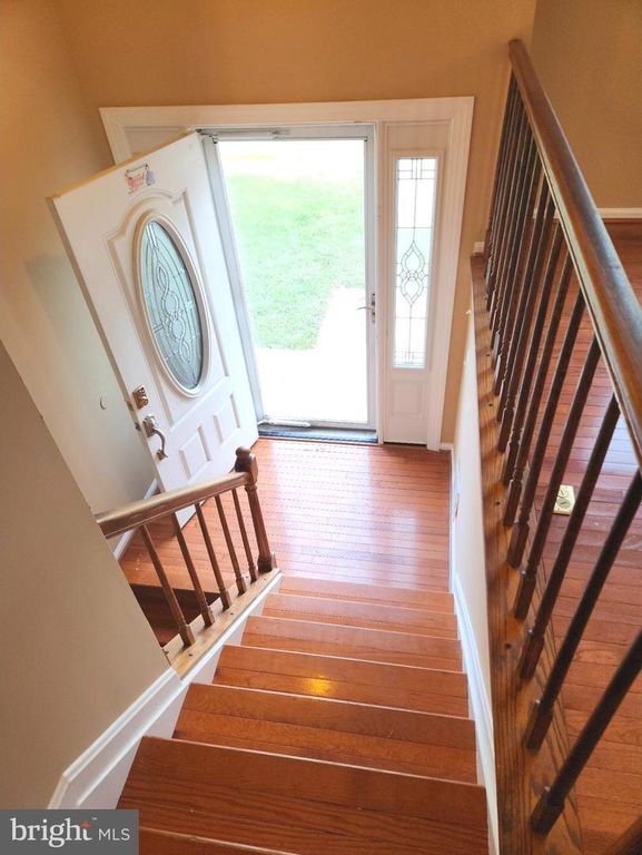 Image 3 of property listing at 12608 HILLMEADE STATION DR, Bowie, MD 20720