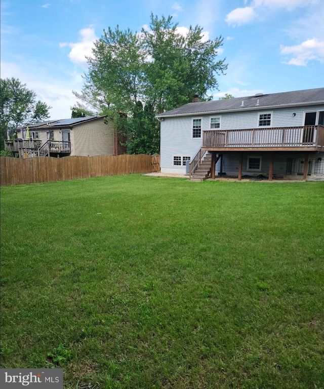 Image 31 of property listing at 12608 HILLMEADE STATION DR, Bowie, MD 20720