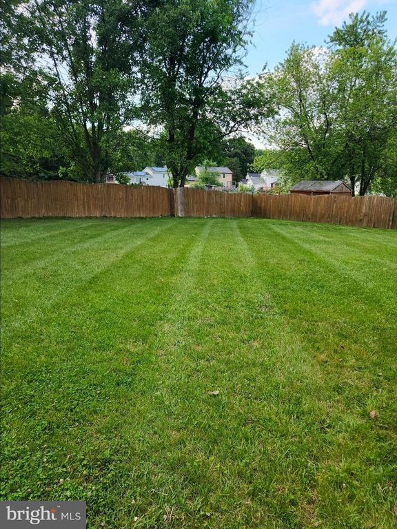 Image 32 of property listing at 12608 HILLMEADE STATION DR, Bowie, MD 20720