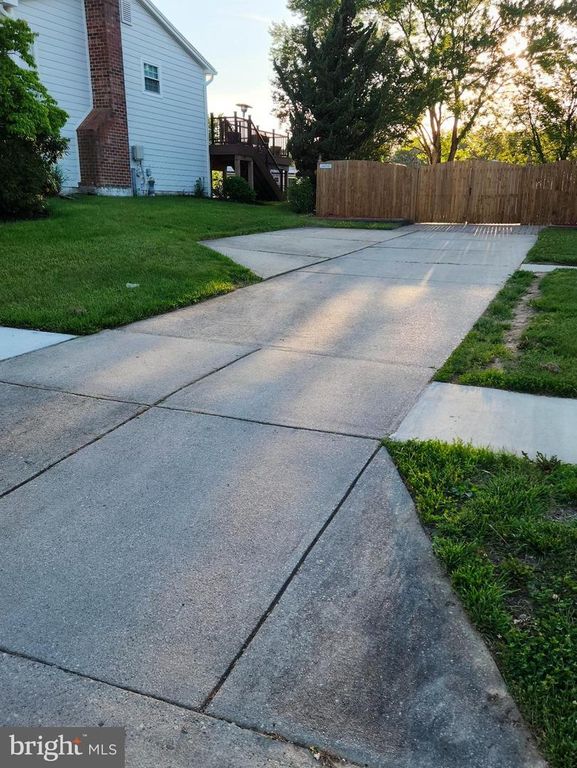 Image 46 of property listing at 12608 HILLMEADE STATION DR, Bowie, MD 20720