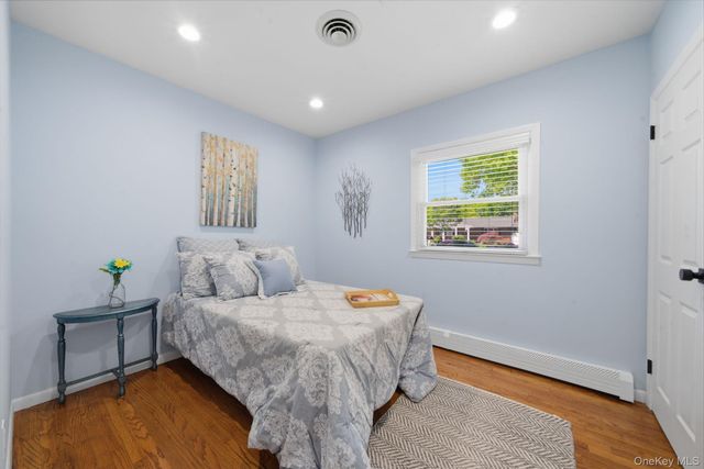 231 Maple Street, Medford, NY 11763