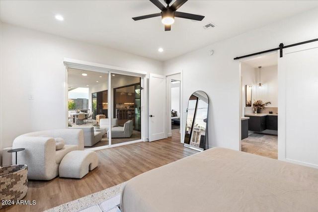 744 E MYRTLE Avenue, Phoenix, AZ 85020