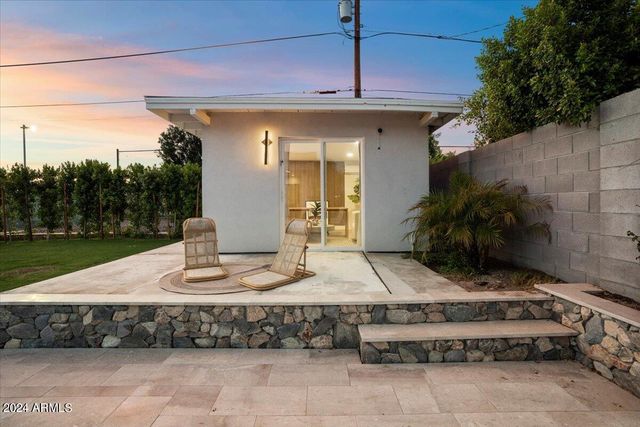 744 E MYRTLE Avenue, Phoenix, AZ 85020