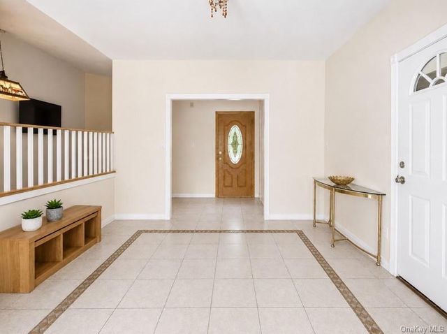 1020 Commack Road, Dix Hills, NY 11746