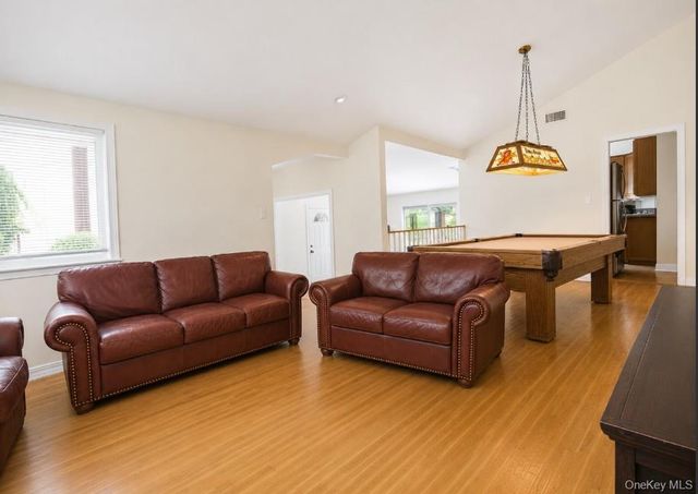 1020 Commack Road, Dix Hills, NY 11746