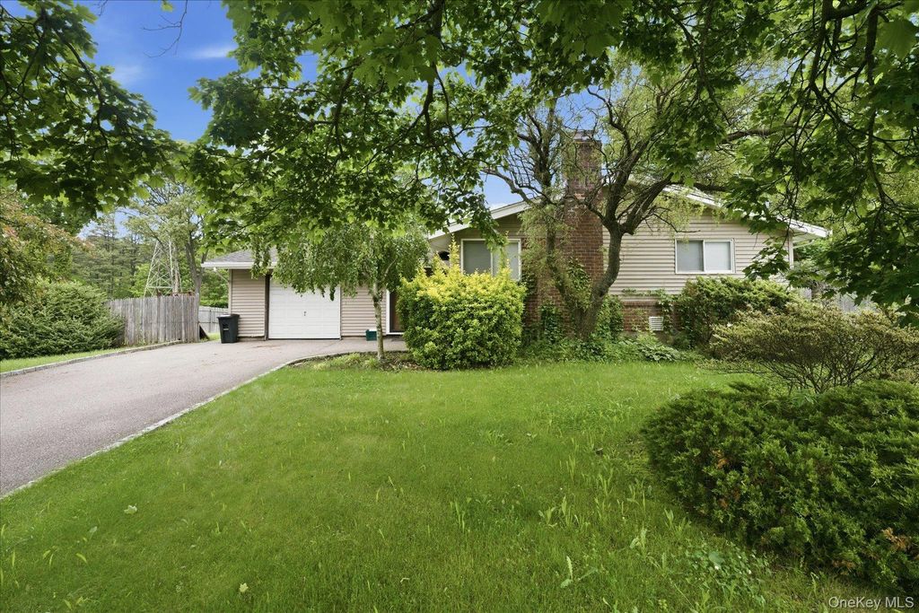 1020 Commack Road, Dix Hills, NY 11746