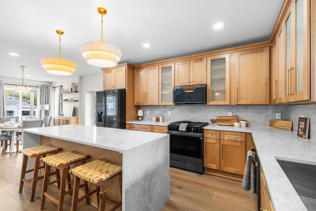 1107 Marshall AVENUE, South Milwaukee, WI 53172