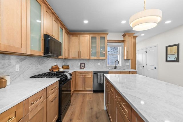 1107 Marshall AVENUE, South Milwaukee, WI 53172