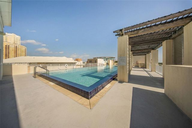 7290 SW 90th St 308, Miami, FL 33156