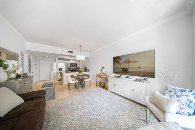 7290 SW 90th St 308, Miami, FL 33156