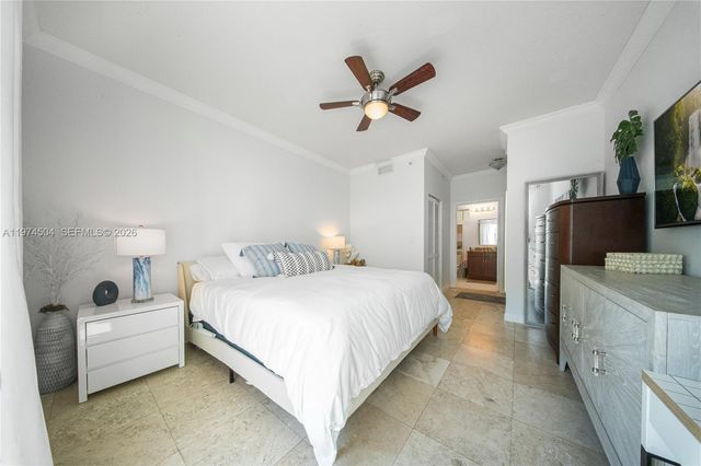 7290 SW 90th St 308, Miami, FL 33156