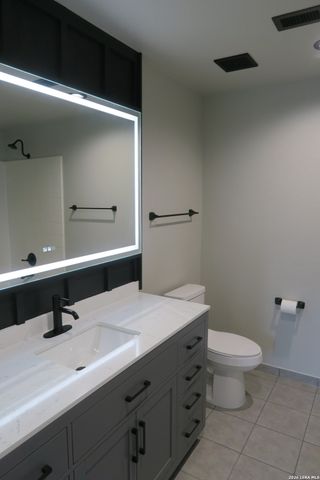 1402 Hunters Plane, San Antonio, TX 78245