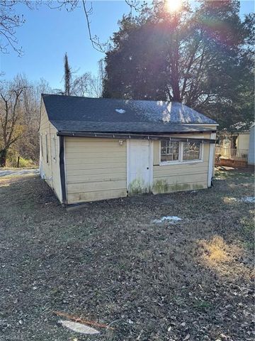 29 Circle Drive, Reidsville, NC 27320