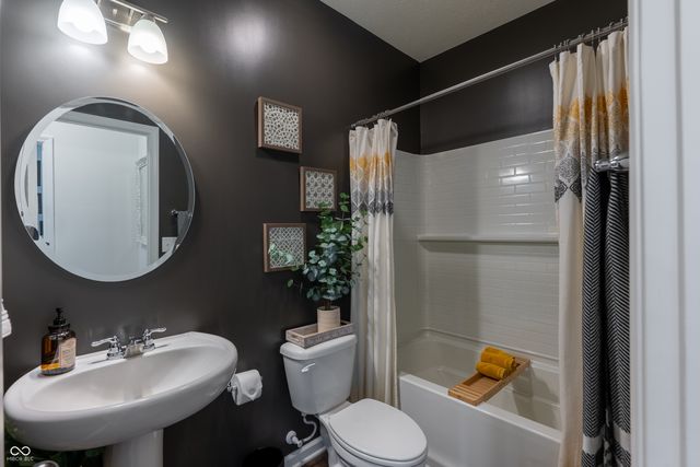 604 Donegal Drive, Pendleton, IN 46064