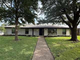 3474 Whirlaway Road, Dallas, TX 75229
