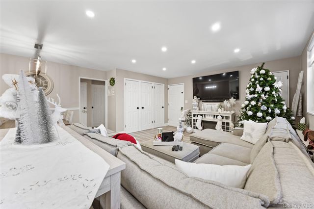 160-08 16th Avenue 2nd Floor, Whitestone, NY 11357