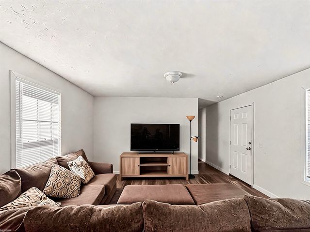 15346 Enchante Drive, Clinton Twp, MI 48038