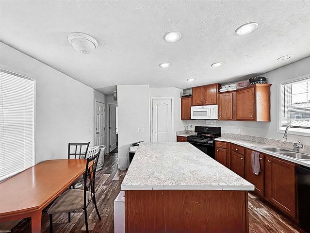 15346 Enchante Drive, Clinton Twp, MI 48038