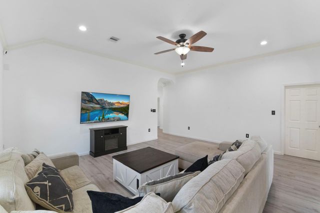 309 Carlos Leal Drive, Dayton, TX 77535