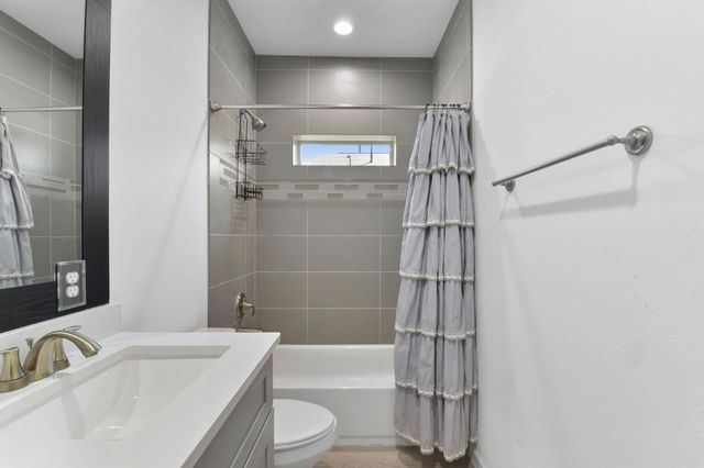 309 Carlos Leal Drive, Dayton, TX 77535