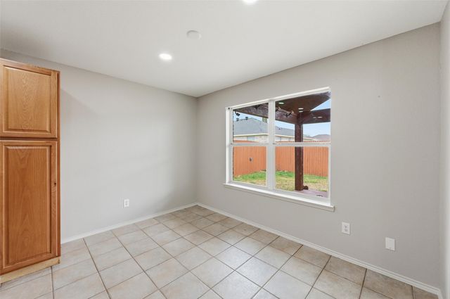 528 Bretts Way, Burleson, TX 76028