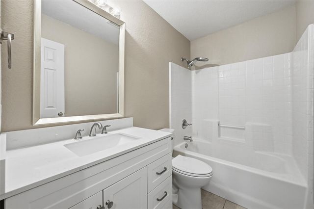 528 Bretts Way, Burleson, TX 76028