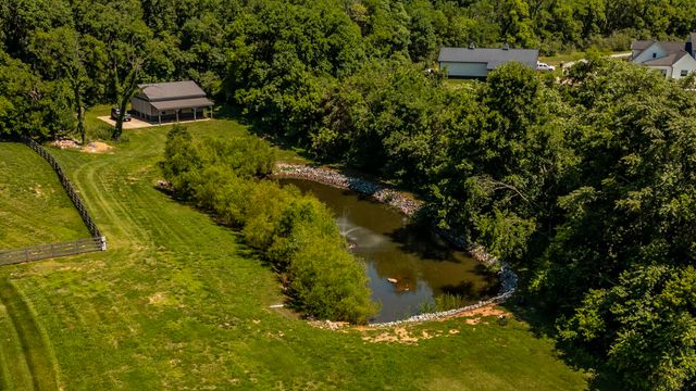 309 Hurt Rd, Hendersonville, TN 37075