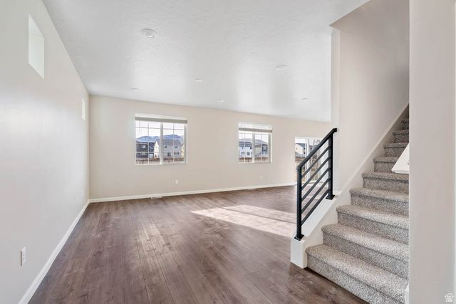 277 N ROUNDABOUT ST, Saratoga Springs, UT 84045