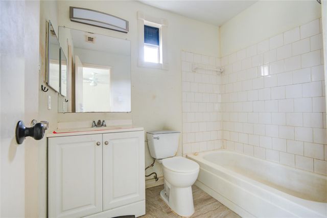 2806 N Brompton Drive, Pearland, TX 77584