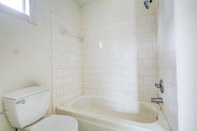 2806 N Brompton Drive, Pearland, TX 77584