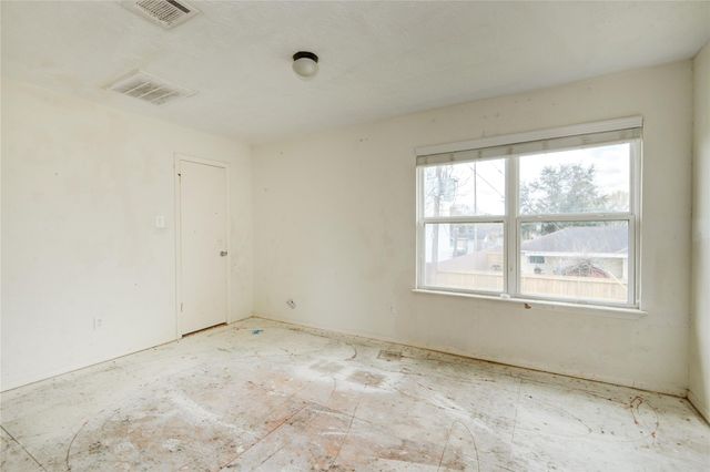 2806 N Brompton Drive, Pearland, TX 77584