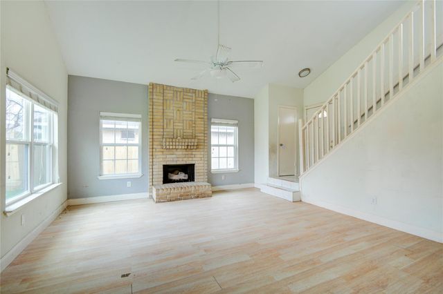 2806 N Brompton Drive, Pearland, TX 77584