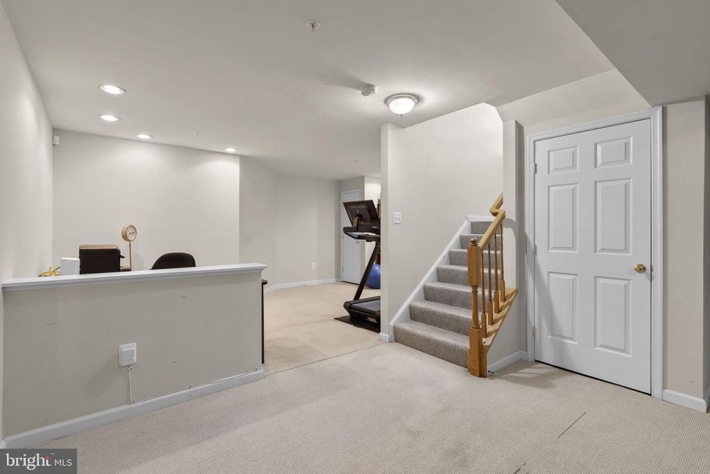 Image 29 of property listing at 17803 MERINO DR, Accokeek, MD 20607
