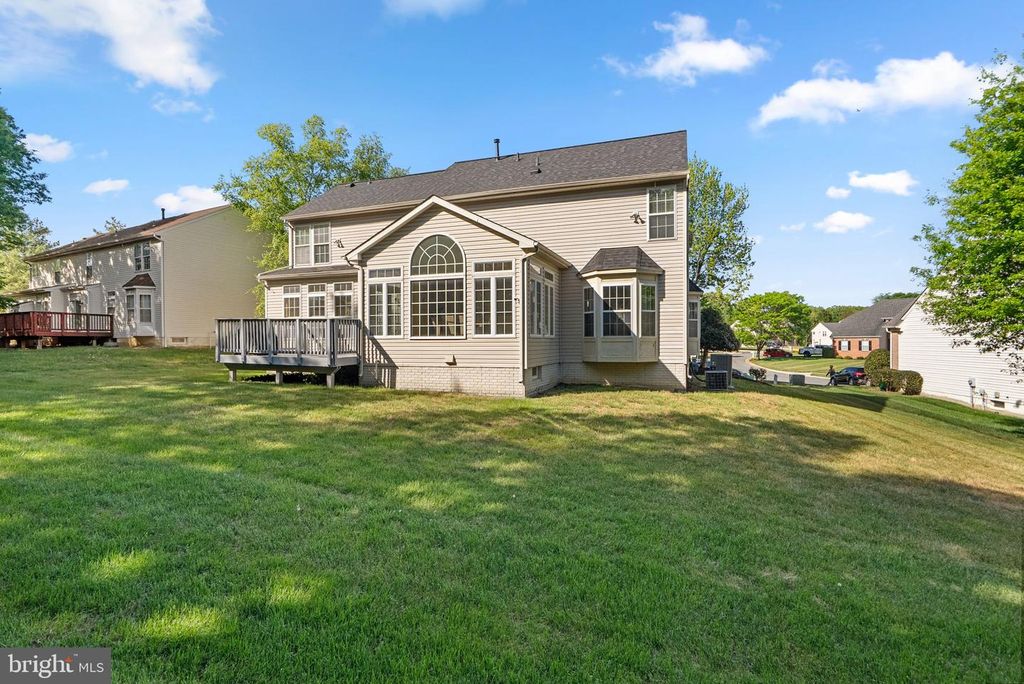 Image 36 of property listing at 17803 MERINO DR, Accokeek, MD 20607