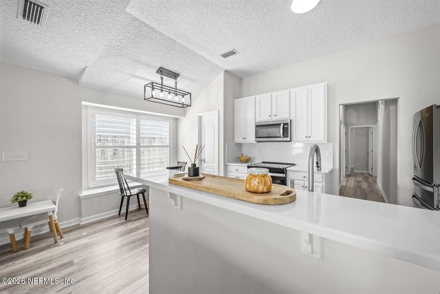 909 THOROUGHBRED Drive, Orange Park, FL 32065