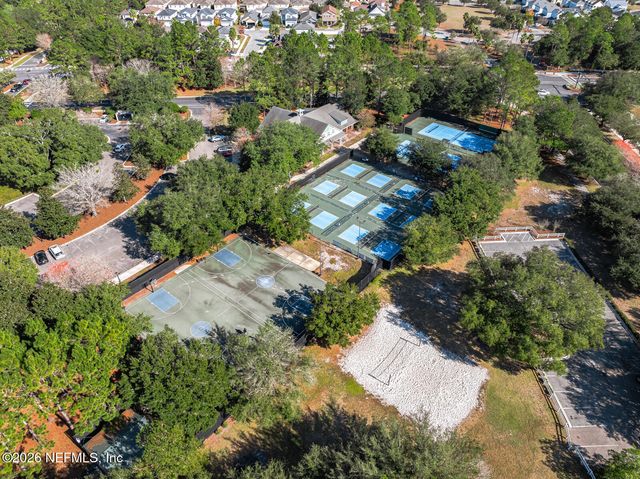 909 THOROUGHBRED Drive, Orange Park, FL 32065