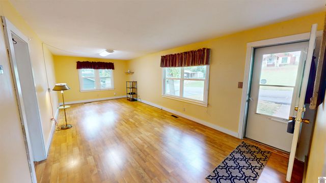 931 Pine Street, Benton, KY 42025