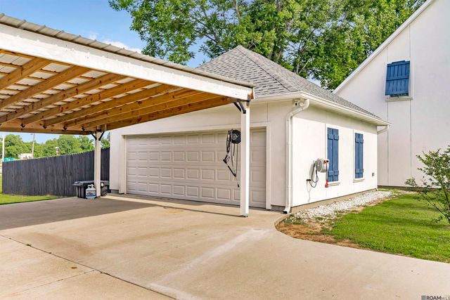 1502 Lamotte Ln, Port Allen, LA 70767