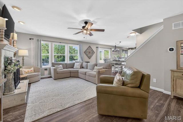 10 Francis Avenue, Valley Park, MO 63088