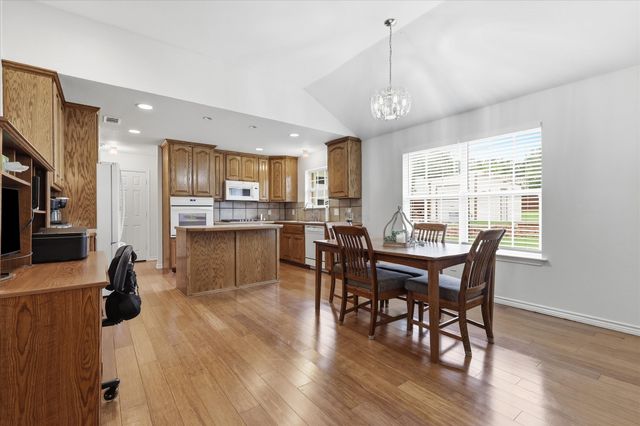 306 Oak Drive, Argyle, TX 76226