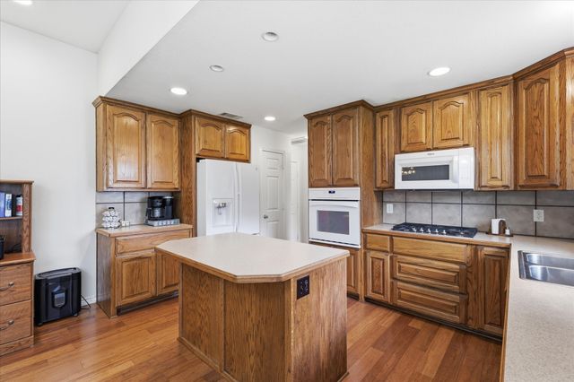 306 Oak Drive, Argyle, TX 76226