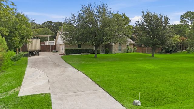 306 Oak Drive, Argyle, TX 76226