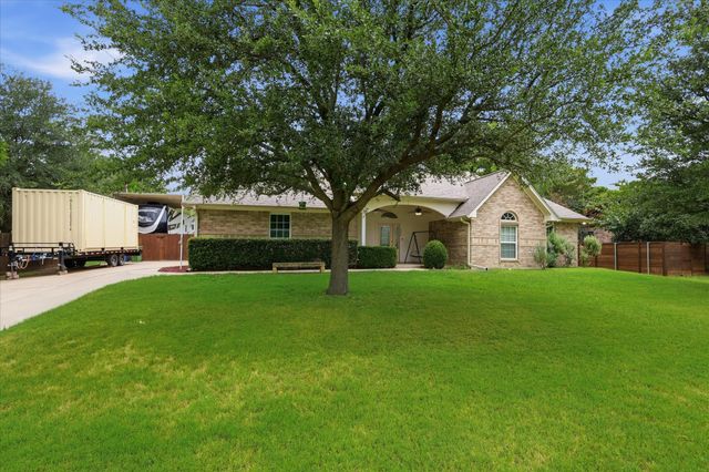 306 Oak Drive, Argyle, TX 76226