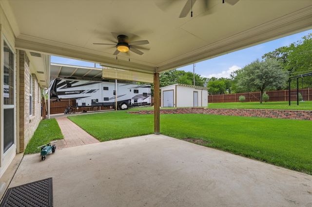 306 Oak Drive, Argyle, TX 76226