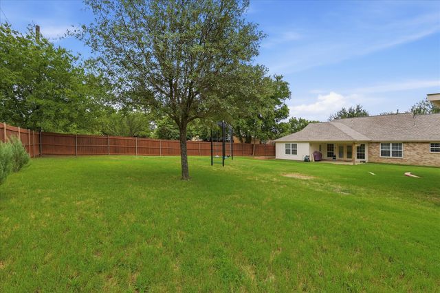 306 Oak Drive, Argyle, TX 76226