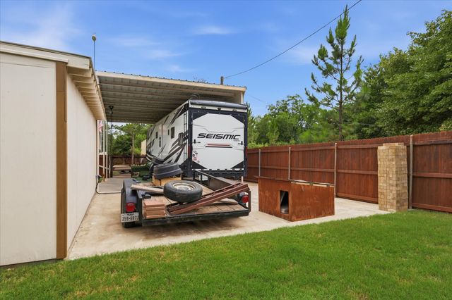 306 Oak Drive, Argyle, TX 76226